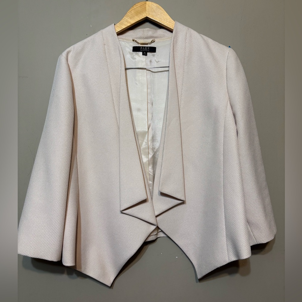 ALEX MARIE Open Front Cropped Blazer - Picture 2 of 7